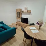 Naranja Centro Apartment *